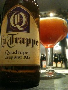 la trappe Belgium beer Trappist Beer, Beer 101, Beer Advertising, Beers Of The World, Micro Brewery, Brew Pub, Beer Recipes, How To Make Beer