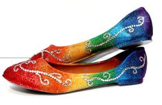 Rainbow Glitter Rainbow Wedding Theme, Rainbow Wedding Dress, Rainbow Heels, Rainbow Shoes, Rainbow Outfit, Rainbow Wedding, Rainbow Fashion, Lesbian Wedding, Love Rainbow