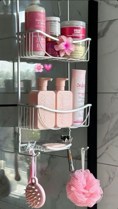 Organized Things, Girly Bathroom, Apartment Goals, Pink Lifestyle, Bongos, Shower Skin Care