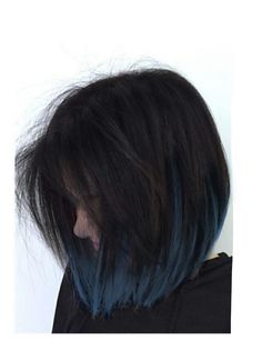 Blue And Black Hair, Blue Black Hair, Hair Streaks, Short Hair Color, Hair Shades, Tone Hair, Dye My Hair, Hair Dye Colors, Cool Hair Color