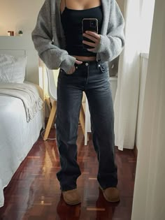 Black Jeans Outfit Autumn, School Pickup Outfit, Back To School Outfits Black, Alix Earle, Cool Outfit Ideas, Jeans Outfit Fall, Cool Outfit, Black Jeans Outfit, Real Moms