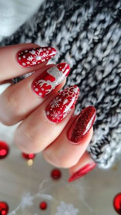 #ChristmasNails #HolidayNailArt #FestiveNails #NailArtIdeas #NailDesigns #ChristmasNailDesigns #WinterNails #NailInspo #MerryAndBrightNails #DIYChristmasNails #CuteChristmasNails #NailTrends #GlitterNails #NailArtCommunity #ChicNails #SeasonalNailArt #NailGoals #NailPolishAddict #HolidayNailTrends #NailOfTheDay Xmas Nail Designs, Nails Rose, Christmas Tree Nails, Candy Cane Nails, Christmas Gel, December Nails, Red Christmas Nails, Festive Nail Art, Tree Nails