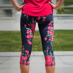 Go Capri, ANTIGUA from Albion Fit. These are super cute and great for your daily workout! Albion Fit, Everyday Workout, Workout Attire, Workout Outfits, Gym Clothes, Running Clothes, I Work Out, Athletic Outfits, My Fitness