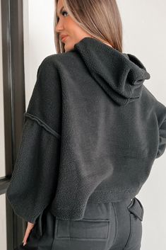 100% POLYESTER Model Wearing Size S/M Color: Black Sherpa Fleece Material Attached Hood Seam Detailing Flowy/Oversized Fit Cropped Length Material Has Stretch 18" Armpit To Sleeve End 11" Armpit To Hemline For Model Size Specs Please Check Size Charts Launched: 11/12/23