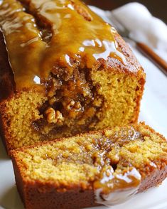 Pumpkin Pecan Honey Bun Cake – Easy Fall Dessert Recipe Pecan Apple Butter Recipe, Pumpkin Honey Bun Cake, Fall Breads, Pumpkin Pecan Bread, Work Snacks, Honey Bun Cake, Pecan Bread, Fall Dessert Recipes Easy, Bun Cake