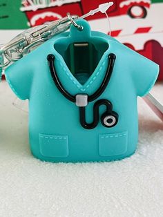 Bath & Body Works Scrubs Medical Field Pocket. Bac Green Lanyard Holder. Condition is "New". Shipped with USPS First Class. Nurse Essentials, Nursing Gifts, Nurse Accessories, Ultrasound Tech, Nurse Aesthetic, Nursing School Graduation, Adventure Time Marceline, Nursing Accessories, Er Nurse