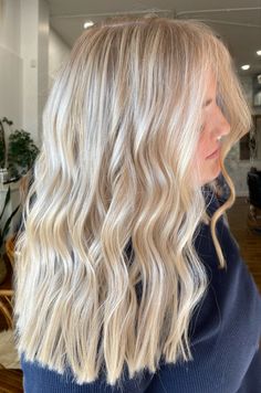 Full Blond Highlights, Blonde Highlights W Money Pieces, Blonde Hair With Blonde Lowlights, Blonde Hair Solid Color, Cute Highlights For Blonde Hair, Full Highlight Short Hair, Full Highlight On Blonde Hair, Light Blonde Hair Balayage