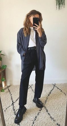 Look 80s, Tomboy Femme, Masc Outfits, Queer Fashion, Tomboy Outfits, Mode Casual, Androgynous Fashion, Looks Street Style