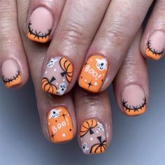 PRICES MAY VARY. Get ready for Halloween with our spooky Halloween fake nails. Halloween press on false nails,perfect for costume party. Use Halloween fake nail,elevate your trick-or-treating game. Halloween style false nail,Stylish and fun. Add a touch of magic to your fingers with our enchanting press on Halloween nails. False nails contains 24 pcs acrylic nails, allowing you to choose the fake nail pieces that fit your nail size. Application: 1.Wash hand and push back cuticles. 2.File and sha Short Xmas Nails Snowman, Christmas Short Press On Nails, Magic Press On Nails, Fox Nail Gel, Stranger Things Nails For Kids, Christmas Press On Nails Short, Nails Woodland, Nail Art Halloween, Nails Short Square