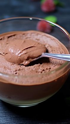 Chocolate Mascarpone Mousse Recipe by PC 2 Chocolate Mascarpone Mousse, Desserts With Marscapone, Mousse Recipes Easy, Chocolate Mousse Filling, Fancy Deserts, Mascarpone Mousse, Chocolate Mascarpone, Chocolate Mousse Desserts, Fondant Cake Designs