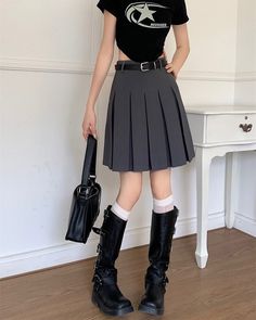 A classic preppy pleated skirt featuring a high waist and knee-length design Size:• S: Waist: 66cm/ 26.0 in, Hips: 86cm/ 33.9 in, Length: 45cm/ 17.7 in• M: Waist: 70cm/ 27.6 in, Hips: 90cm/ 35.4 in, Length: 45cm/ 17.7 in• L: Waist: 74cm/ 29.1 in, Hips: 96cm/ 37.8 in, Length: 45cm/ 17.7 in• XL: Waist: 78cm/ 30.7 in, Hips: 102cm/ 40.2 in, Length: 45cm/ 17.7 in• 2XL: Waist: 82cm/ 32.3 in, Hips: 108cm/ 42.5in, Length: 45cm/ 17.7 in• 3XL: Waist: 86cm/ 33.9 in, Hips: 114cm/ 44.9 in, Length: 45cm/ 17.7 Preppy Grunge Outfits, Pleated Skirt Outfits, Knee Length Pleated Skirt, E Girl Clothes, Preppy Grunge, Knee Length Skirts, Good Manners, Knee Skirts, E Girl