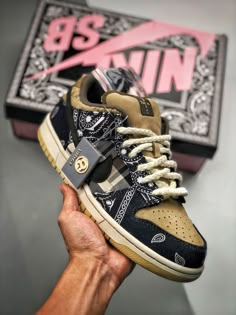 Sb Nike Shoes, Sb Dunks Outfit Men, Travis Scott Sb Dunks Outfit, Nike Sb Dunk Low Outfit Men, Travis Scott Shoes Outfit, Travis Dunks, Travis Scott Nike Sb Dunk, Travis Scott Dunks, Nike Sb Dunk Low Travis Scott