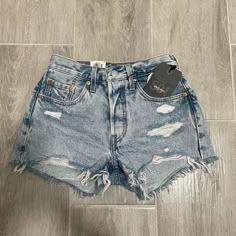 Light Wash Levi’s 501 Denim Shorts Cheap Jean Shorts With Short Inseam And Built-in Shorts, Cheap Jean Shorts, Jean Shorts Western, Cheap Edgy Mid-rise Jean Shorts, Cheap H&m Women's Jean Shorts, Levi’s Jean Shorts, Demin Shorts, Levis Shorts, Summer Bottoms