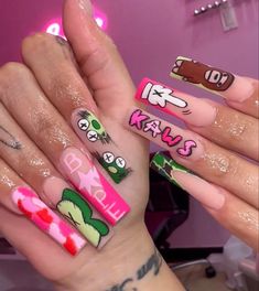 Cute Mickey Mouse Acrylic Nails, Hand Drawn Nails, Raw Nails, Poppin Nails, Bad Nails, Henna Nails, Curved Nails, Acrylic Nail Set, Hippie Nails