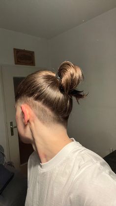 Bun Haircut Men, Shaved Undercut Medium Hair, Haircut For Men Long Hair Undercut, Shaved Sides Manbun, Undercut Mens Hair Long, Men Long Hair Sidecut, Man Bun With Shaved Sides, Short Hair Undercut Men, Mens Long Hair Undercut Shaved Sides