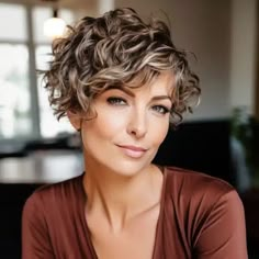 Short Curly Angled Bob, Short Hair Styles For Curly Hair Women, Short Curly Bob Hairstyles Messy Curls, Short Haircuts For Curly Hair Natural Curls, Feather Layer Haircut, Pixie Hairstyles For Curly Hair, Very Short Curly Hair Pixie, Pixie Cuts For Curly Hair