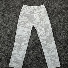 White camo cargo pants // women’s size Medium. Originally bought from Zumiez. The pants have adjustable waist and adjustable pant cuffs. Only worn once or twice, no flaws, basically brand new. White Camo, Camo Cargo Pants, Cuffed Pants, Cargo Pants Women, Pants Women, Cargo Pants, Women's Pants, Camo, Pants For Women