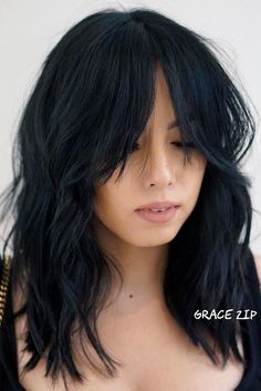 Medium Length Hair With Layers, Fringe Hairstyles, Short Hair With Bangs, Hairstyles With Bangs, Diy Hairstyles, Hair Trends, Medium Length Hair Styles, Hair Lengths