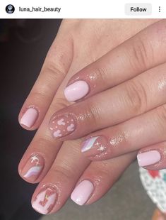 Gel Nails Ideas Disney, Short Nails Ideas Disney, Pink Mickey Mouse Nails, Pink And White Disney Nails, Pink Nails Disney, Disney Nails Not Acrylic, Mickey Mouse Nails Pink, Disney Princess Nails Simple