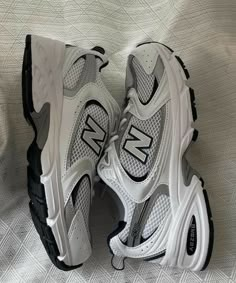 Trendy Shoes Sneakers, Dr Shoes, Pretty Shoes Sneakers, Hype Shoes, Girly Shoes, Shoe Inspo, Aesthetic Shoes, Swag Shoes, New Balance Shoes