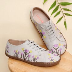 I found this amazing LOSTISY Retro Daily Flowers Embroidered Wide Fit Flat Shoes for Women with US$39.64,and 14 days return or refund guarantee protect to us. --Newchic Flat Shoes For Women, Sandals On Sale, Casual Wedges, Loafers Online, Open Toed Heels, Casual Heels, Shoe Size Conversion, Sandals For Sale, Chic Clothes