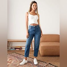 American Eagle Outfitters -Description: Mid Rise Stretch Curvy Mom Jeans -Size 2 Short -Color: Emotional Blue -Condition: New With Tags Jeans American Eagle, American Eagle Outfitters Jeans, High Jeans, American Eagle Outfitters, Mom Jeans, Mid Rise, American Eagle, Jeans Size, Size 2