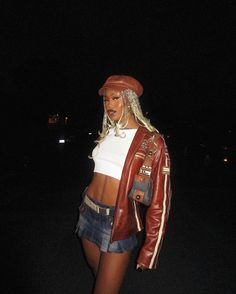 Looks Hip Hop, Fest Outfits, Pose Fotografi, Nashville Outfits, Mia 3, 2000s Fashion Outfits, Jeans Casual, Festival Looks