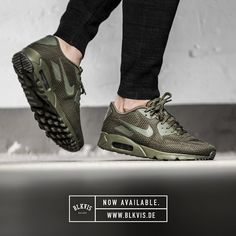 Shop Now 'Nike Air Max 90 Ultra BR' at www.blkvis.de… Nike Air Huarache Ultra, Nike Air Huarache, Nike Air Max 90, Nike Huarache, Running Sneakers, Sneaker Head, Army Green, All Black Sneakers, Sneakers Fashion