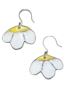 Daisy Shaped Earrings yellow and white Nickel Free Flower Earrings For Summer, Whimsical White Earrings For Spring, White Whimsical Spring Earrings, Whimsical White Spring Earrings, Hypoallergenic White Summer Jewelry, Summer White Hypoallergenic Jewelry, Summer Hypoallergenic White Jewelry, Spring Beach Earrings In Flower Shape, Nickel-free Flower Drop Earrings For Summer