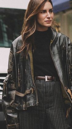 Wabi Sabi Fashion, Sarah Christine, Week Outfits, Fashion Week Outfit, New York Fashion Week Street Style, Grunge Dress, Nyfw Street Style, Great Fashion, Best Outfits