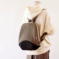 ムース / カーキ × ブラック 【受注制作】 Trocco 帆布バッグ Hanp Bag Trocco の画像一覧｜Creema(クリーマ) ハンドメイド・手作り・クラフト作品の販売サイト Clothes Words, Image List, Leather Backpack, Leather Handbags, Backpacks, Wallet, Pattern, Leather, Clothes