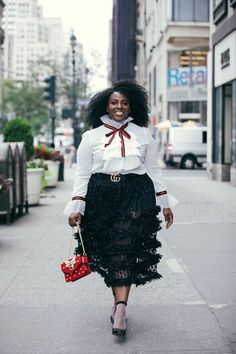 NYFW Street Style - Slide - foreverfashion24_8 Plus Size Outfits Casual, Maximalist Fashion, Plus Size Winter Outfits, Plus Size Fall Outfit, Winter Typ, Plus Size Summer Outfits, Fashion Office