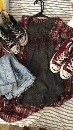 Casual Outfits Tomboy, Outfits Tomboy Style, Cryptidcore Fashion, 80s Grunge Outfits, 80s Grunge, Men 90s