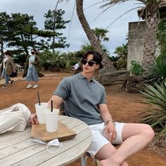 Asian Male Fashion Summer, Husband Outfits, Mens Drip, Man Ootd, Bf Fits, Outfit Cowo, Boy Korea, Trip To La, Graphic Tees Fashion