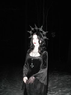 Vampire Core Aesthetic Outfits, Vamp Goth Outfit, Romantic Aesthetic Outfit, Romantic Goth Fashion, Outfits For Women Aesthetic, Gothic Outfits For Women, Romantic Goth Aesthetic, J Goth