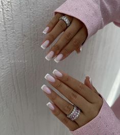 Basic Nails Ideas, Color Trends 2024, Pink Tip Nails, Gel Toe Nails, Stunning Nail Designs, Nail Color Trends, French Manicure Nails, Gel Nails Diy, Basic Nails