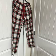 Old Navy Plaid Pajamas Cozy Cotton Holiday Sleepwear, Christmas Holiday Sleepwear With Long Pants, Christmas Holiday Long Pants Sleepwear, Christmas Pajama Party Sleepwear Long Pants, Red Cotton Holiday Sleepwear, Casual Christmas Sleepwear For Pajama Party, Casual Holiday Cotton Sleepwear, Casual Cotton Sleepwear For Holiday, Casual Cotton Sleepwear