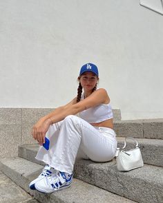 Adidas Sneakers Outfit, Blue Adidas Shoes, Normcore Outfits, Balenciaga Adidas, Outfits Con Jeans, Adidas Retro, Forum Low