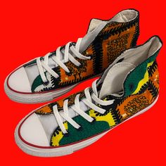 Converse Custom Hi Tops In African Print Brand New / Never Worn Excellent Condition Size 4.5 Please Note The Size Label On Thetongue Was Removed Prior To Me Purchasing Converse Custom, Shoes Converse, Hi Top, Size Label, Womens Converse, Converse Shoes, Green Orange, Green And Orange, African Print