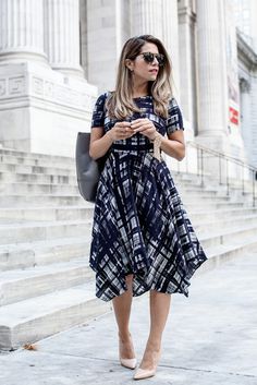 . Work Casual Outfit, Wear To Work Casual, Outfit Ideas Work, Karen Walker Sunglasses, Kendra Scott Bracelet, Teachable Moments, Grey Tote, Casual Workwear, Fall Dress Outfit