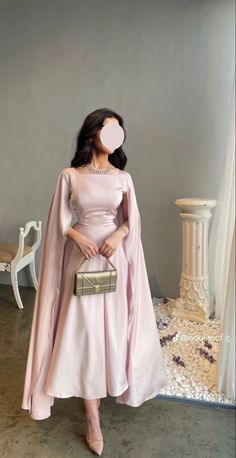 Fancy Dresses Graduation, Fancy Tea Party Dress, Elegant Modest Dresses Prom, Elegant Dresses Graduation, Modest Fancy Dress, Prom Modest Dresses, Modest Prom Dresses With Sleeves Classy, Elegant Ribbed Dress, Elegant Dresses Classy Modest Formal