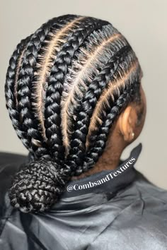 Natural stitch braids. Six cornrows. Stitch braids. Cornrow styles Feed In Braids Bun, Stitch Cornrows, Hairstyle Cornrows, Dess Dior, Black Braided Hairstyles, Cornrows Braids For Black Women, Cornrows Styles, Big Braids