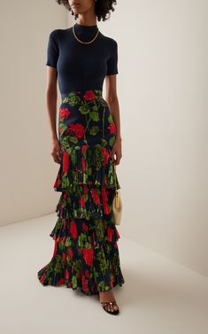 Floral Stretch-Cotton Maxi Skirt By Oscar De La Renta | Moda Operandi Elizabeth Debicki, Cotton Maxi Skirts, Floral Skirts, Silk T Shirt, Spring Blossoms, Soft Dramatic, Dress Design Patterns, Beauty Products Photography, Moon Flower