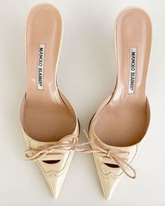 Cream manolo blahniks circa 90s Raining Sound, Manolo Heels, Study Together, Wedding Shoes Vintage, Study With Me, Manolo Blahnik Heels, Cinderella Shoes, Vintage Heels, Cute Heels