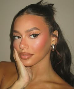 Clara Garcia, Orange Makeup, Makeup Idea, Make Up Inspo, Maria Clara, Make Beauty, No Eyeliner Makeup, Kiss Makeup, Perfect Makeup