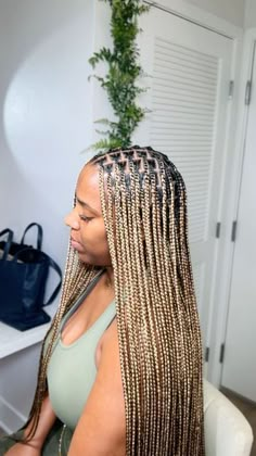 Light Colored Knotless Braids, Knotless Box Braids Color Blonde, 613/27/30 Knotless Braids, Mixed Blonde Knotless Braids, 27 30 Knotless Braids, 30 And 27 Knotless Braids, 613/27 Knotless Braids, 613 And 27 Knotless Braids