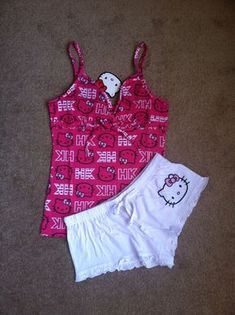 Hello Kitty Pajama Set, Outfit Ideas Hello Kitty, Hello Kitty Boxers, Hello Kitty Pyjamas, Hello Kitty Clothing, Y2k Pjs, Y2k Pajamas, 2000s Hello Kitty, Hello Kitty Pjs