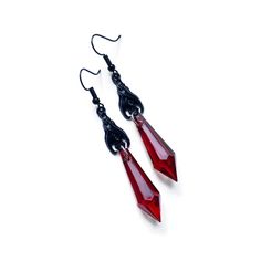 These Gothic Bat Charm Earrings are perfect for adding a touch of darkness to any outfit. These earrings are sure to make a statement, whether you're wearing them for a night out or just to add some edge to your everyday style. Red Gothic, Earrings Punk, Bat Earrings, Y2k Accessories, Punk Accessories, Gothic Gifts, Alternative Jewelry, Gothic Earrings, Gothic Halloween