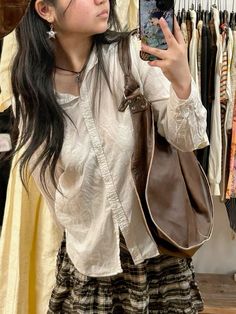 Outfit Mirror Selfie, Teenage Girl Outfit, Vintage Outfit, Brown Vintage, Dream Closet, Muse, Vintage Outfits, Casual Outfits, Cute Outfits