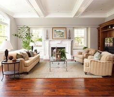 Wooden Floors Living Room, Traditional Family Rooms, Living Room Hardwood Floors, Cherry Wood Furniture, Wood Floor Design, Traditional Family Room, Sala Grande